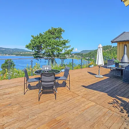 Lovely In Klokkarstua Bogen (Akershus)