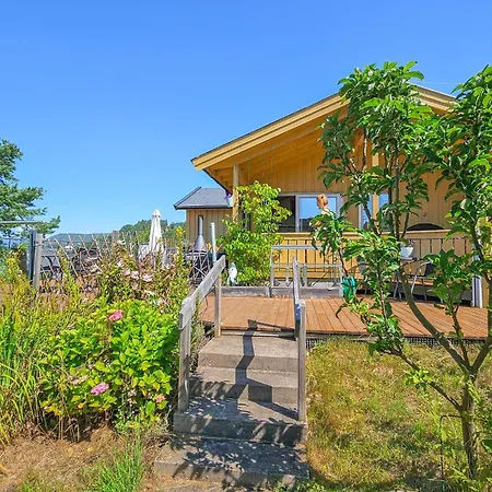 Lovely In Klokkarstua بيت للعطل