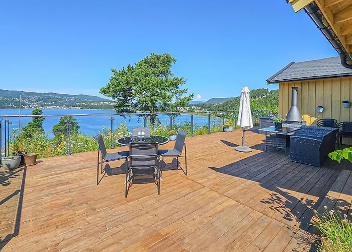 Lovely In Klokkarstua Bogen (Akershus)